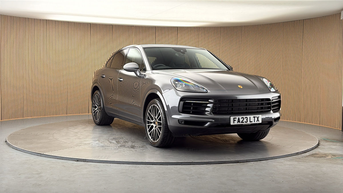 More views of Porsche Cayenne