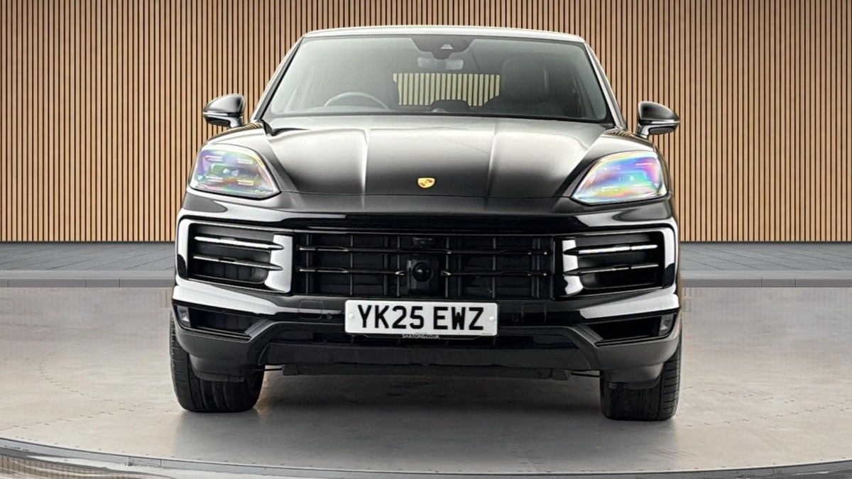 Porsche Cayenne Image 3