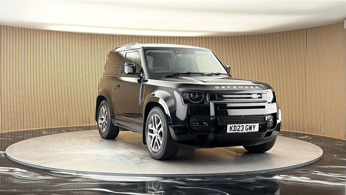 More views of Land Rover Defender 90
