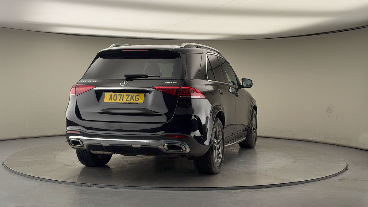 More views of Mercedes-Benz GLE