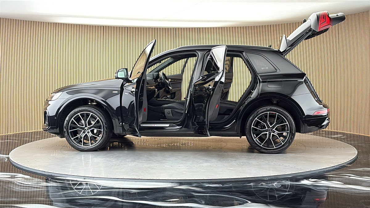 More views of Audi Q5