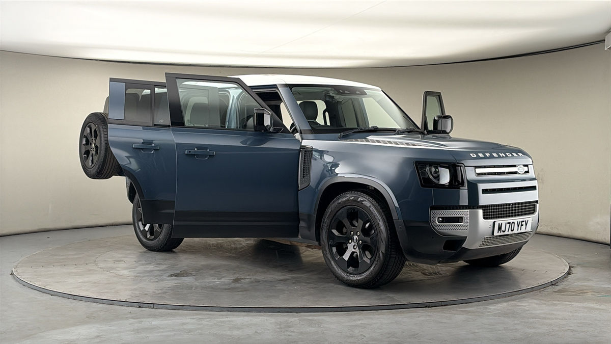 More views of Land Rover Defender 110