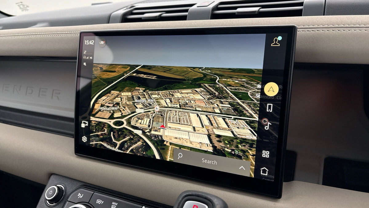 Land Rover Defender 110 Urban Image 17