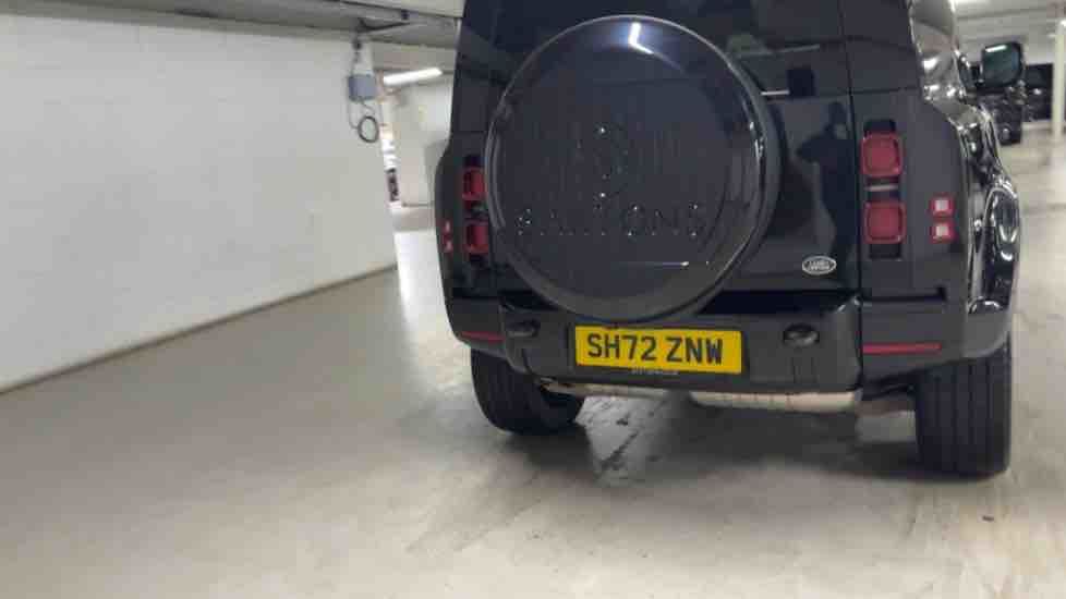 More views of Land Rover Defender 90