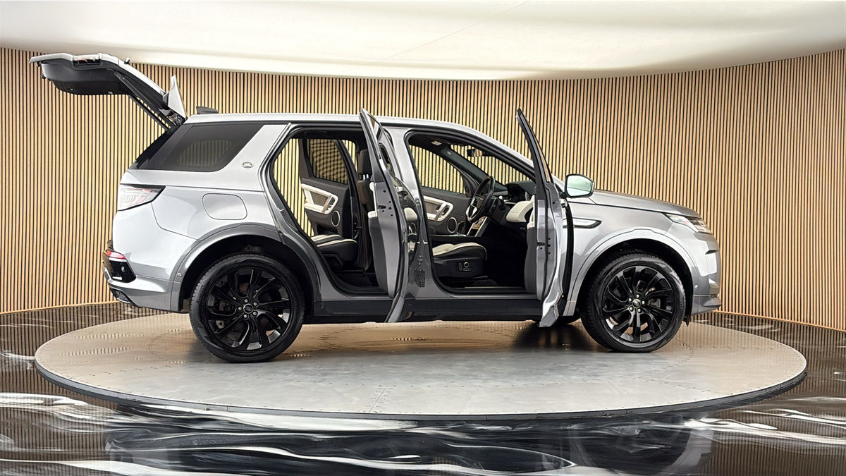 More views of Land Rover Discovery Sport