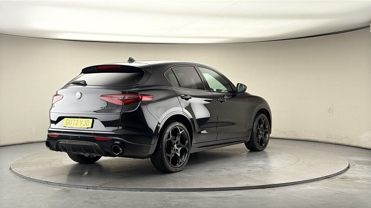 More views of Alfa Romeo Stelvio