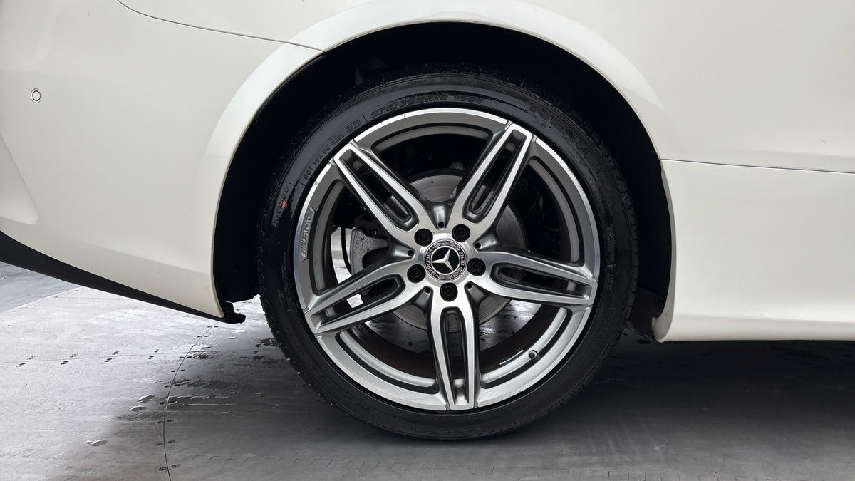 Mercedes-Benz E Class Image 10