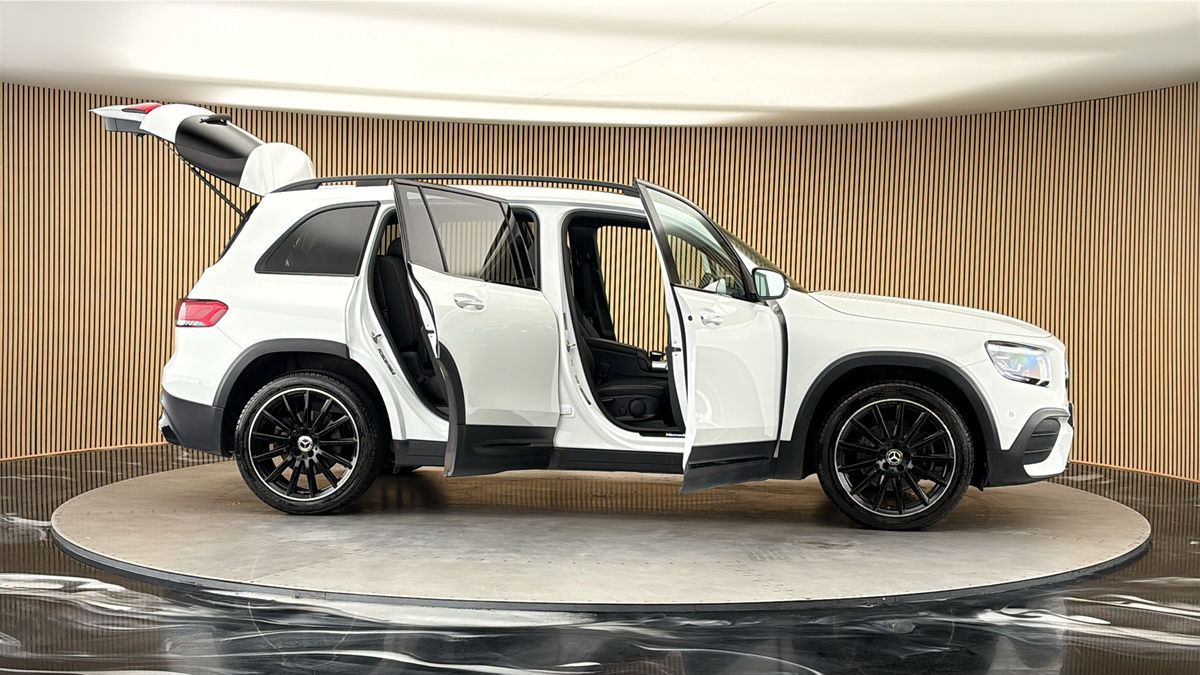 More views of Mercedes-Benz GLB