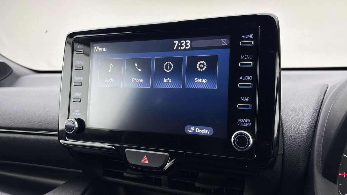 Toyota Yaris Image 17