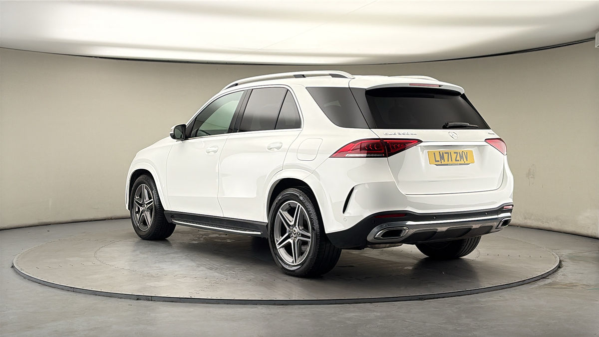 Mercedes-Benz GLE Image 2