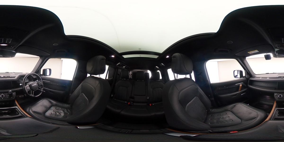 More views of Land Rover Defender 110