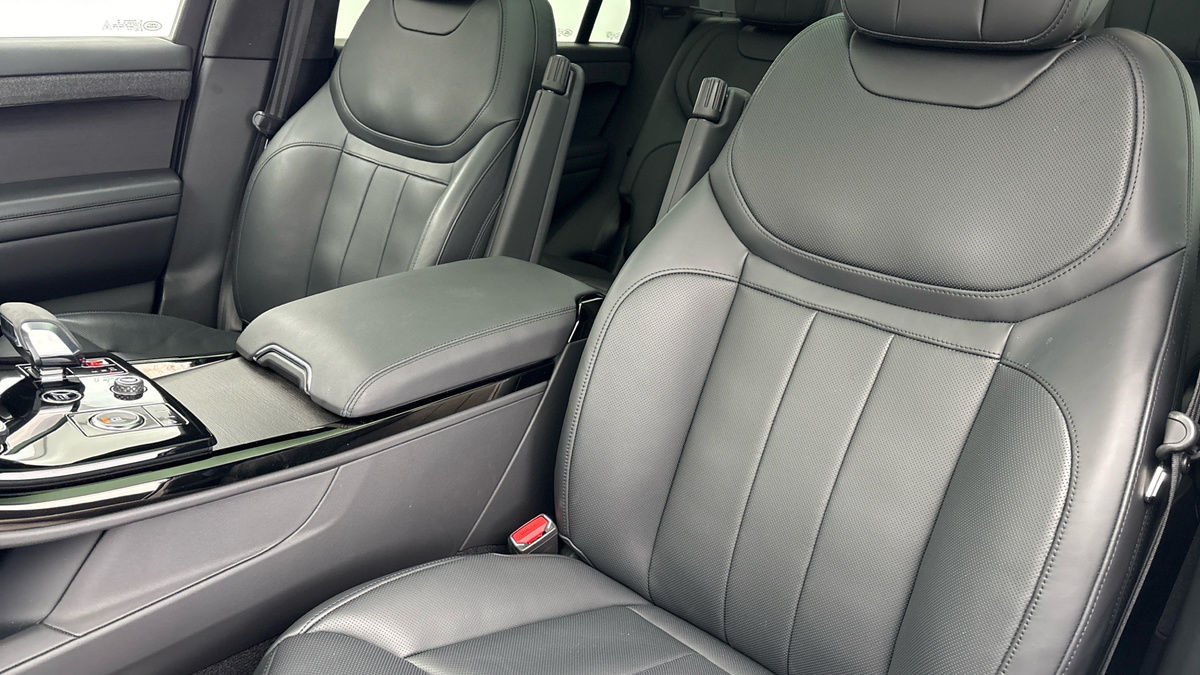 Land Rover Range Rover Sport Image 7