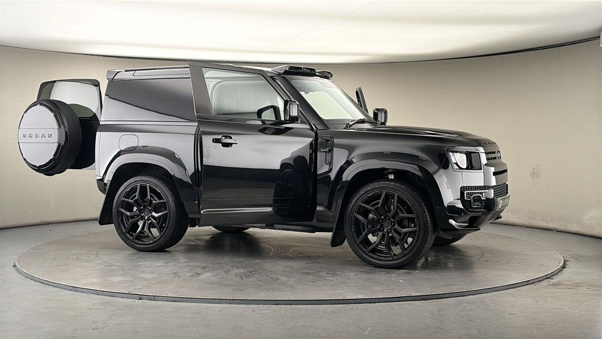 More views of Land Rover Defender 90
