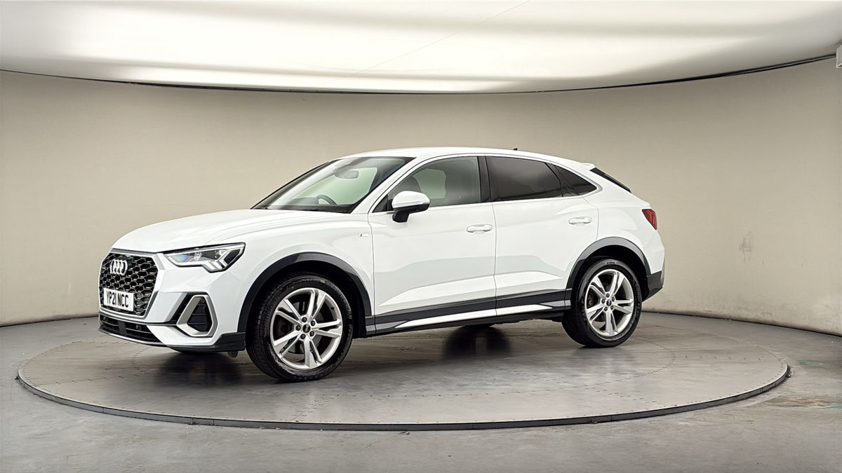 More views of Audi Q3
