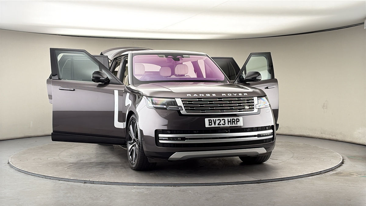 More views of Land Rover Range Rover