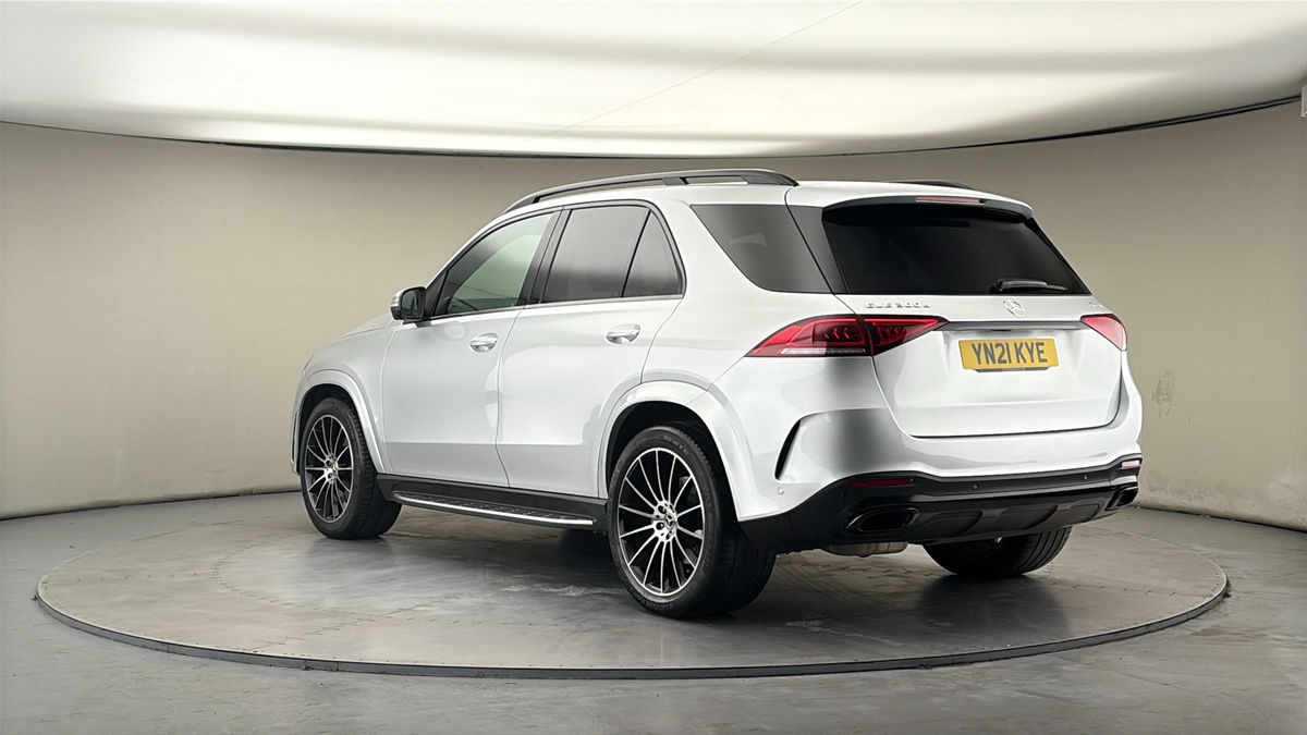 Mercedes-Benz GLE Image 2