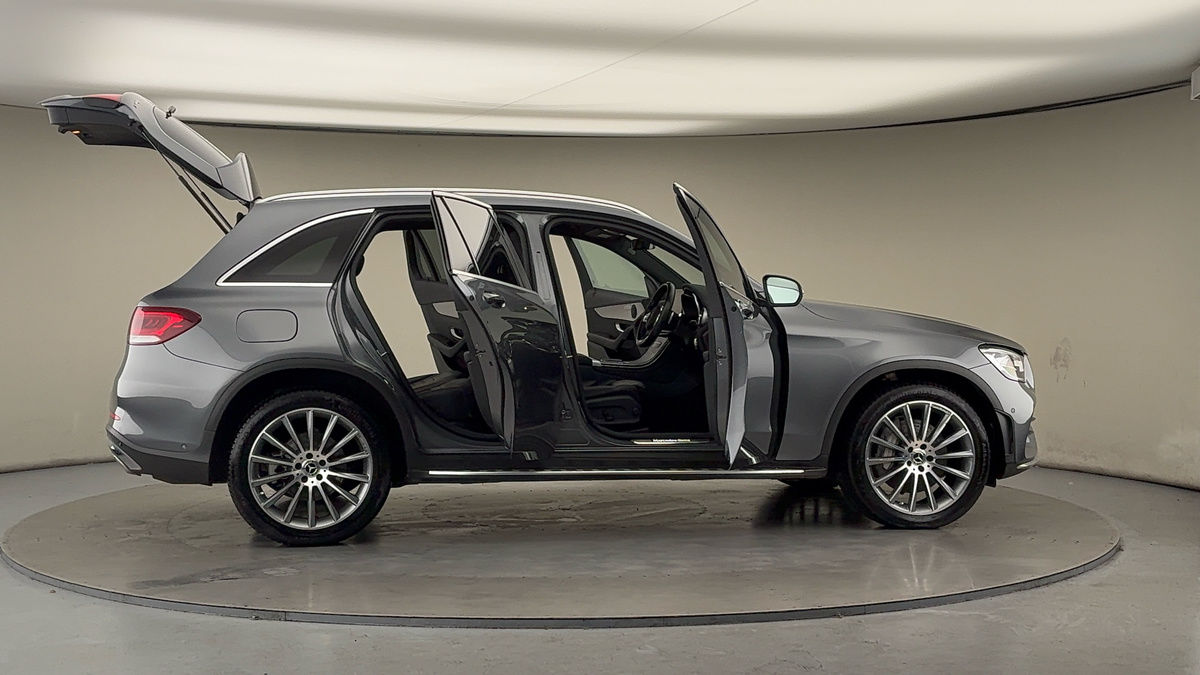 More views of Mercedes-Benz GLC