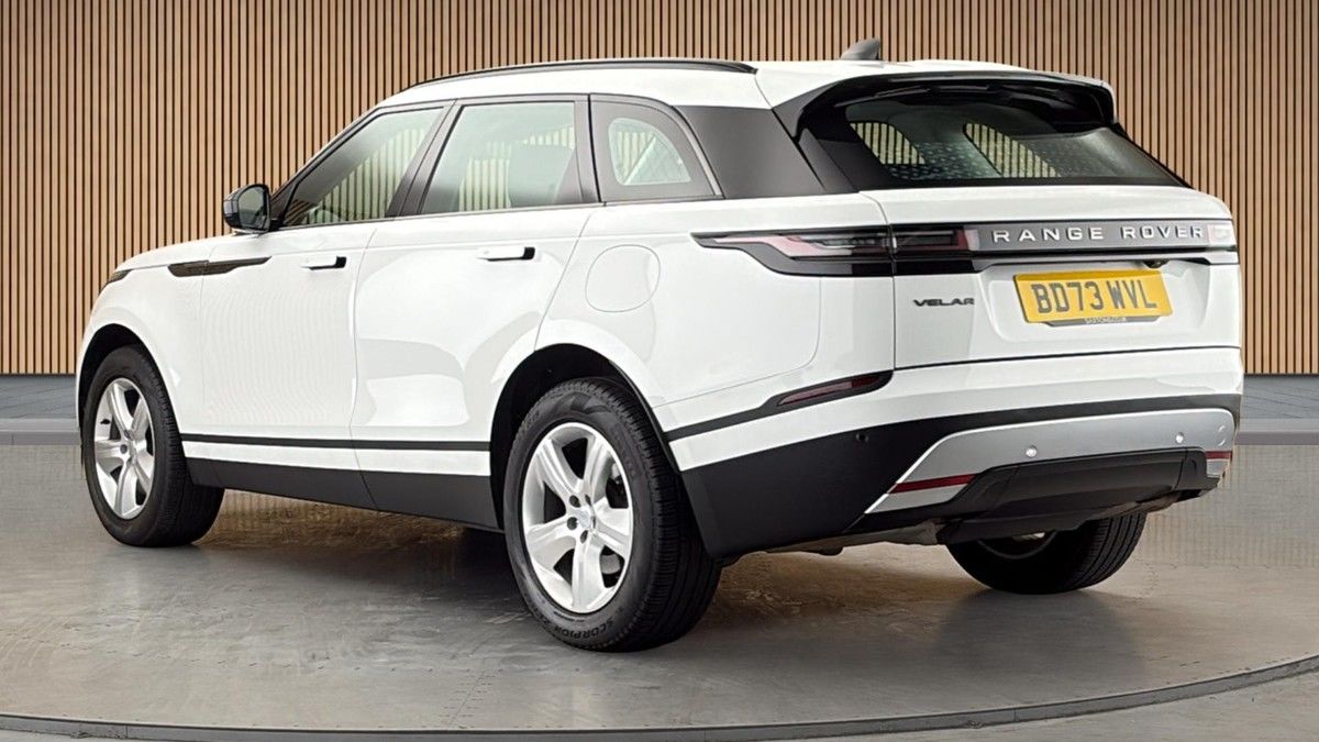 Land Rover Range Rover Velar Image 2