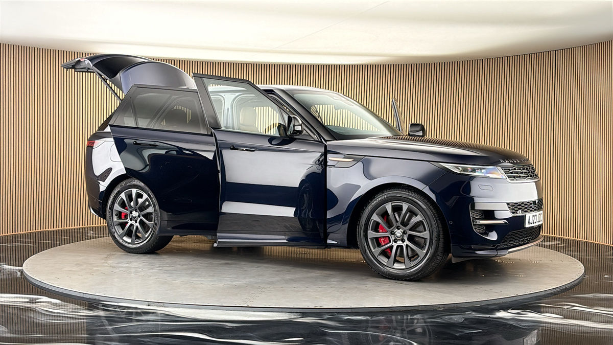 More views of Land Rover Range Rover Sport
