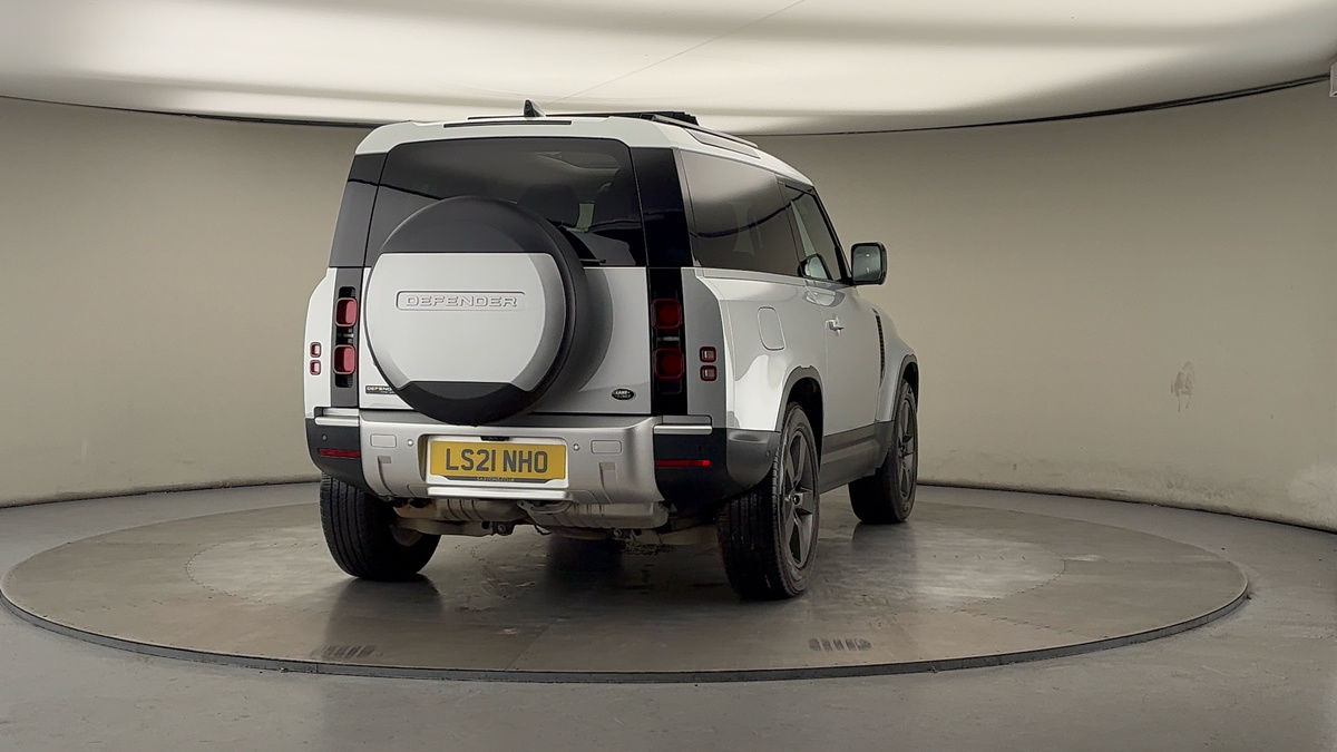 More views of Land Rover Defender 90