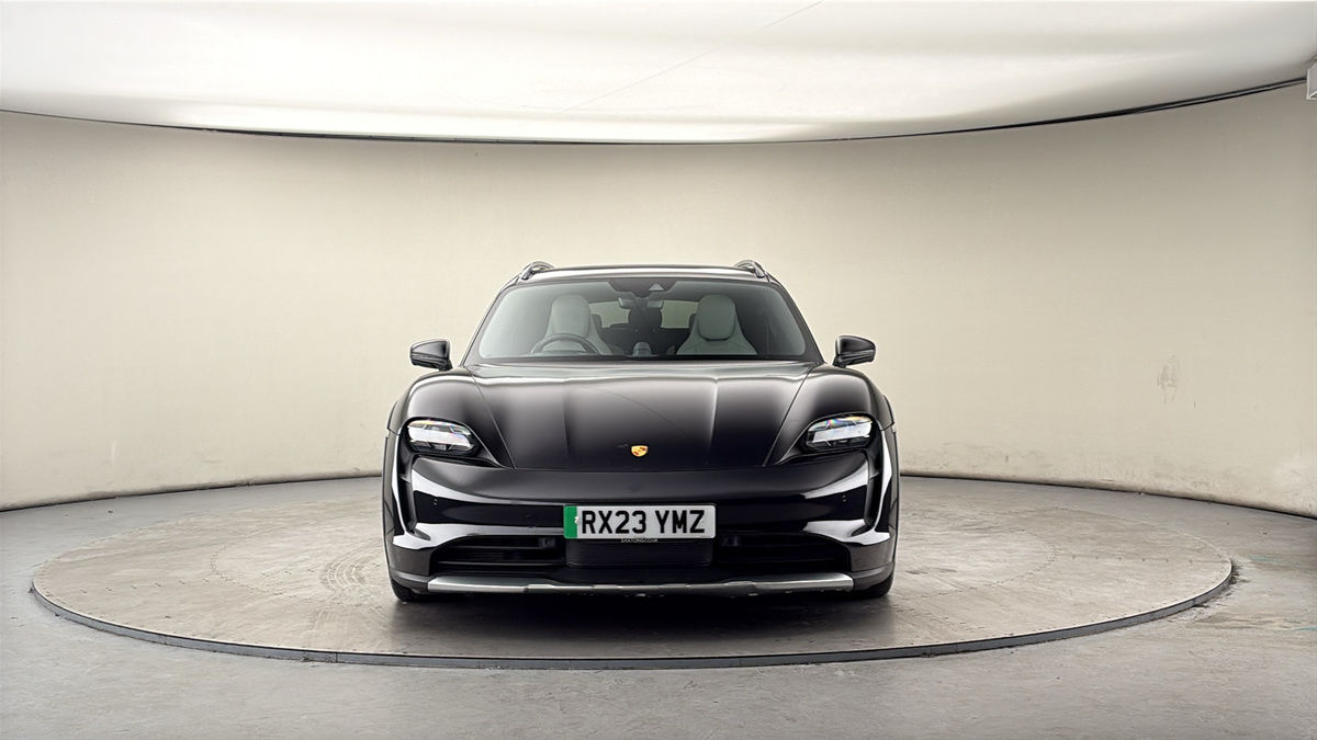 Porsche Taycan Image 3