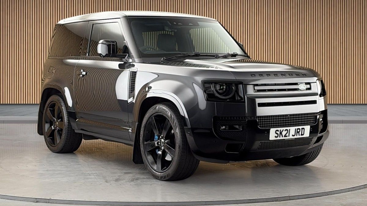 Land Rover Defender 90 Sticky Header Image