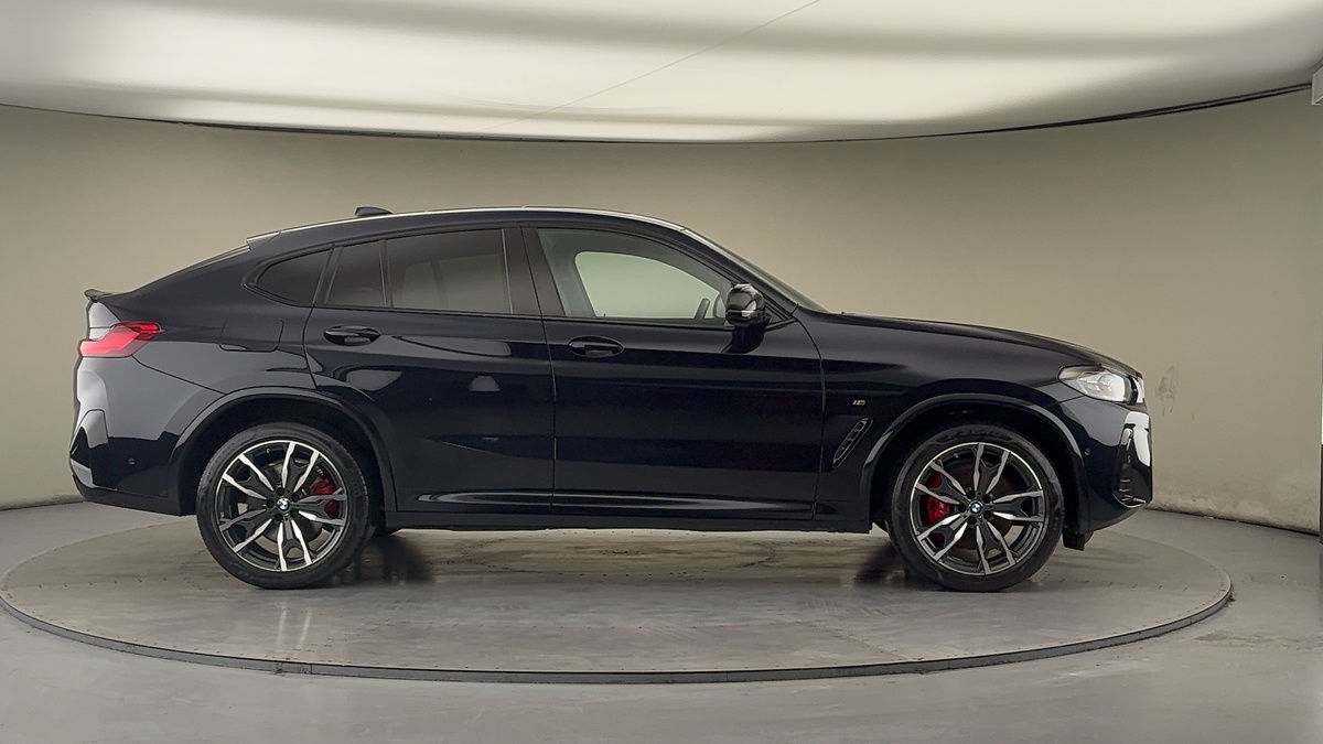 BMW X4 Image 16
