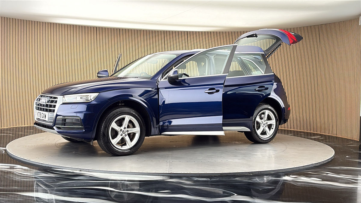 More views of Audi Q5