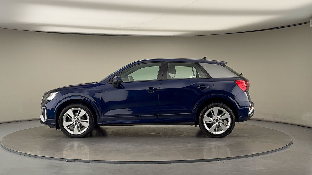 Audi Q2 Image 15