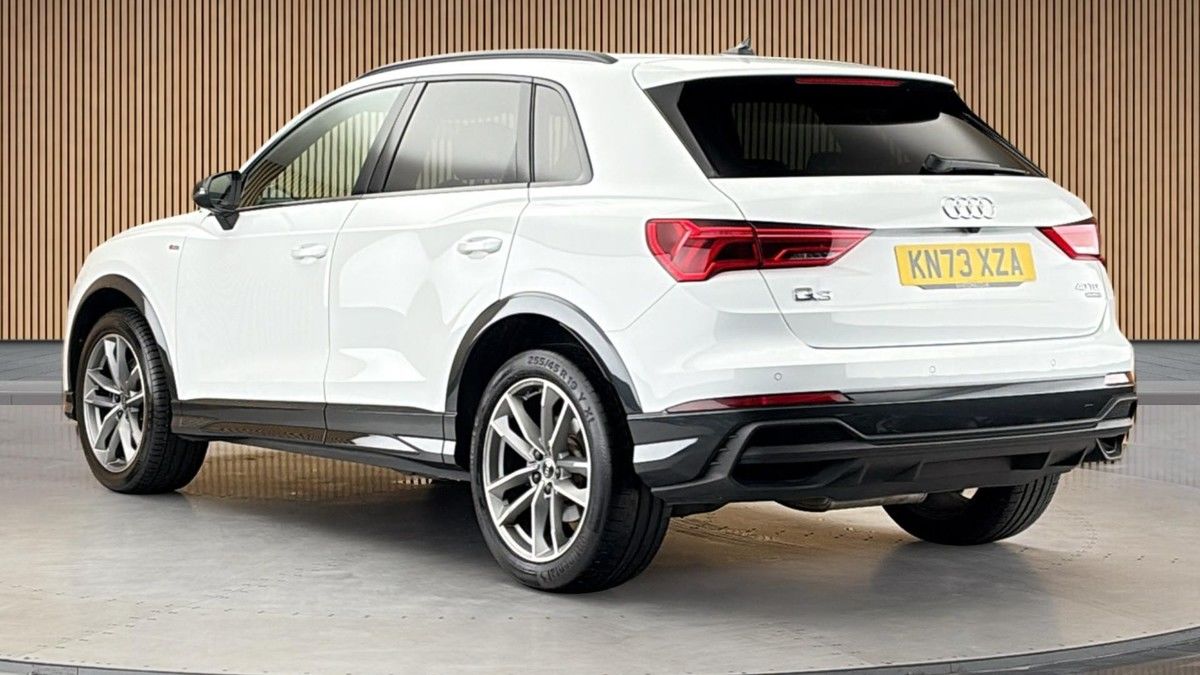 Audi Q3 Image 2