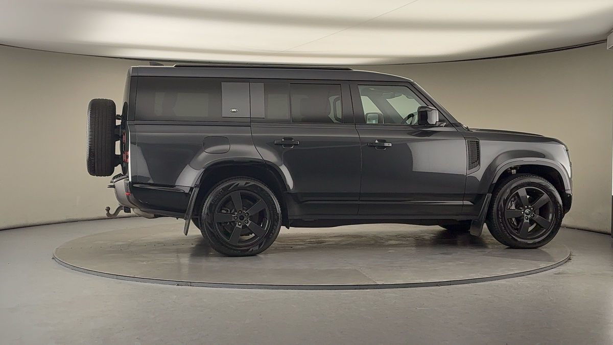 More views of Land Rover Defender 130