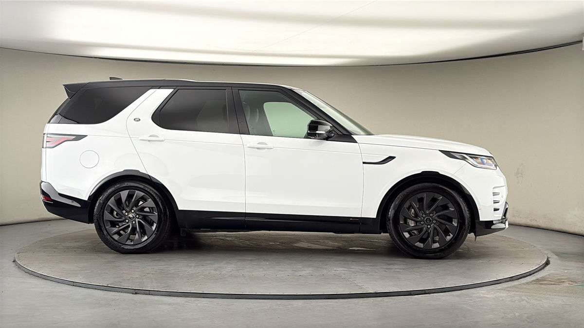 More views of Land Rover Discovery