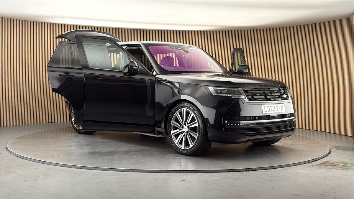 More views of Land Rover Range Rover