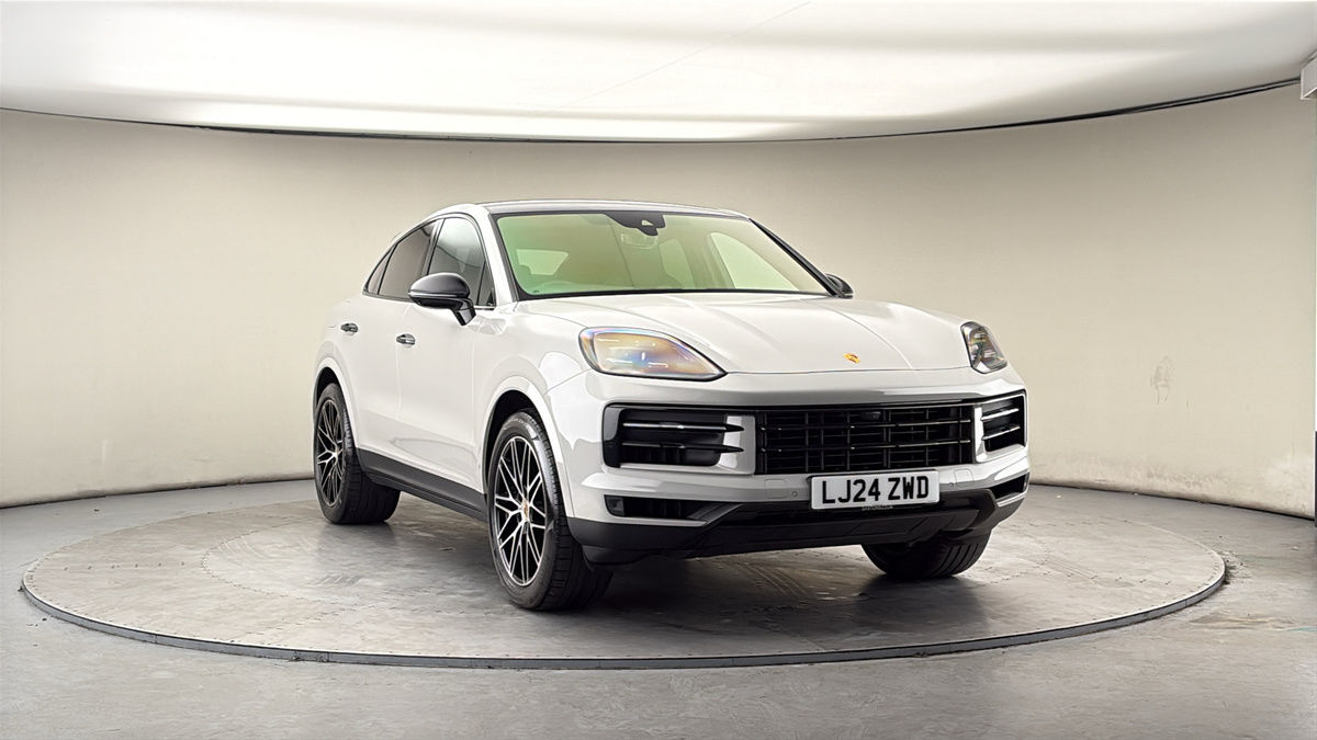 More views of Porsche Cayenne