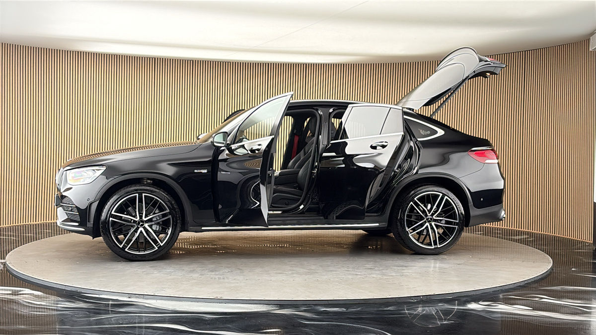 More views of Mercedes-Benz GLC