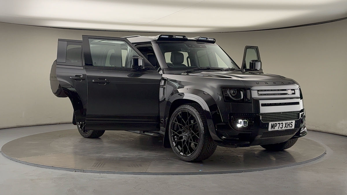 More views of Land Rover Defender 110