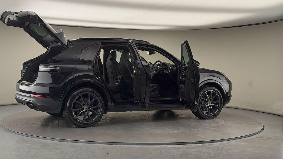 More views of Porsche Cayenne