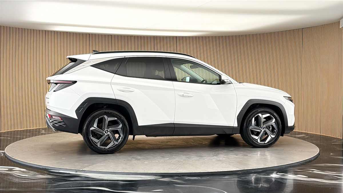 More views of Hyundai TUCSON