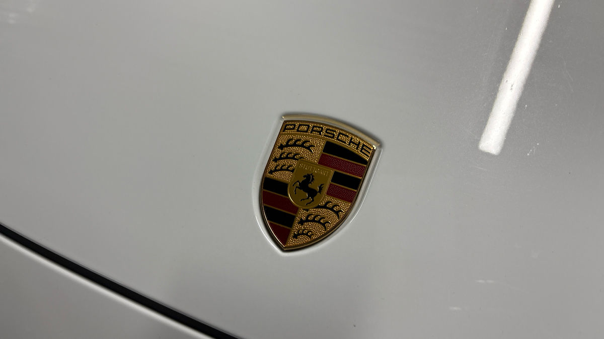 Porsche Cayenne Image 20
