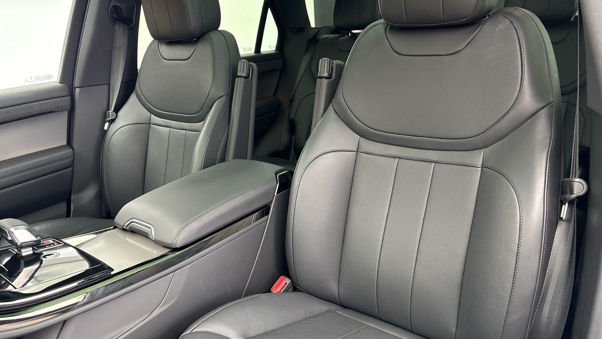 Land Rover Range Rover Sport Image 7