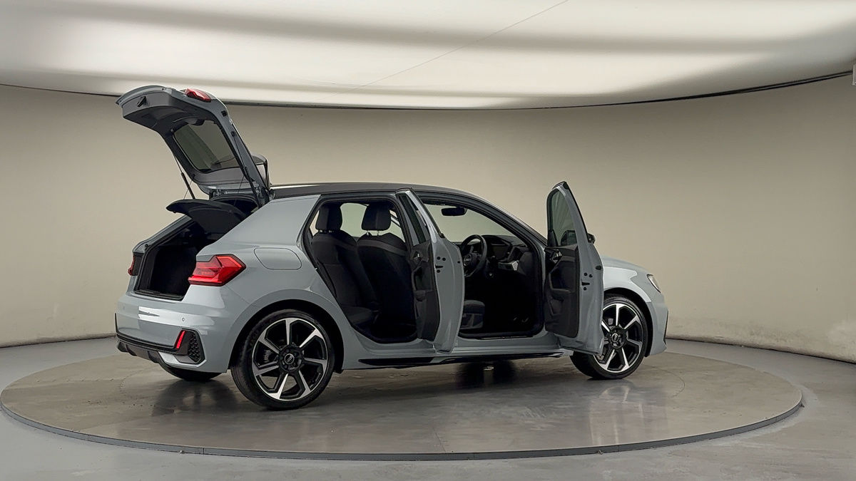 More views of Audi A1