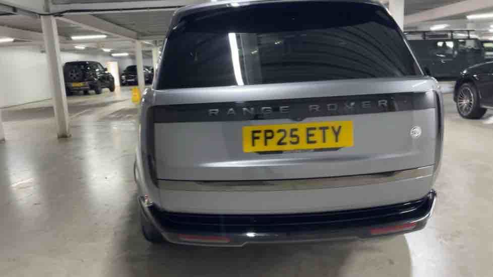 More views of Land Rover Range Rover