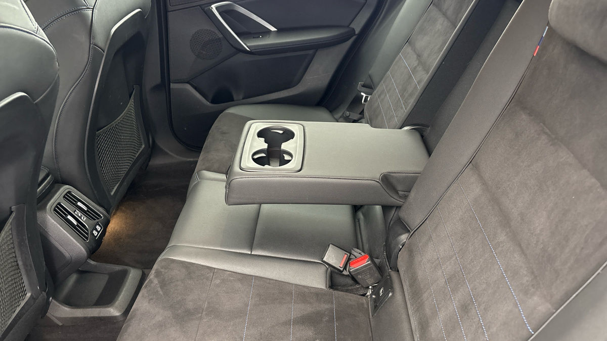 BMW iX1 Image 9