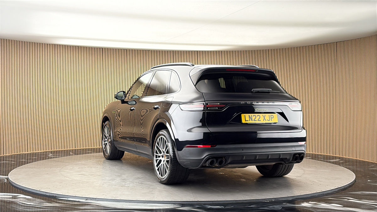 More views of Porsche Cayenne