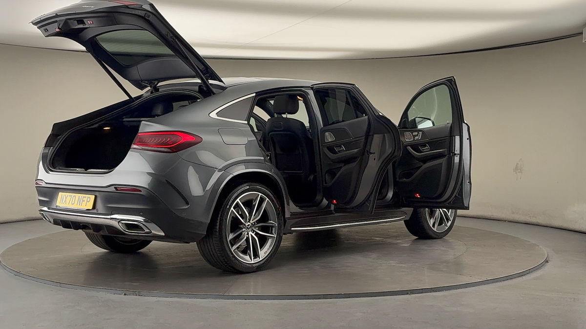 More views of Mercedes-Benz GLE