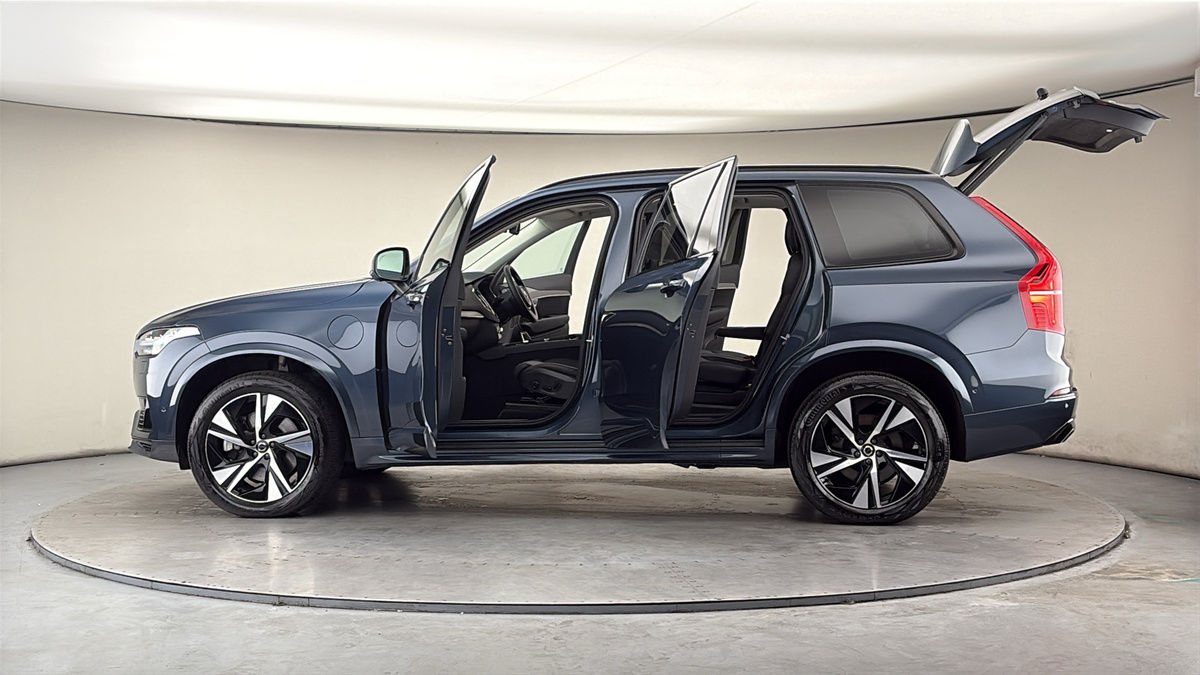More views of Volvo XC90