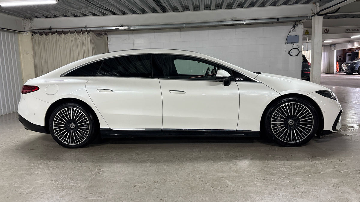 Mercedes-Benz EQS Image 16