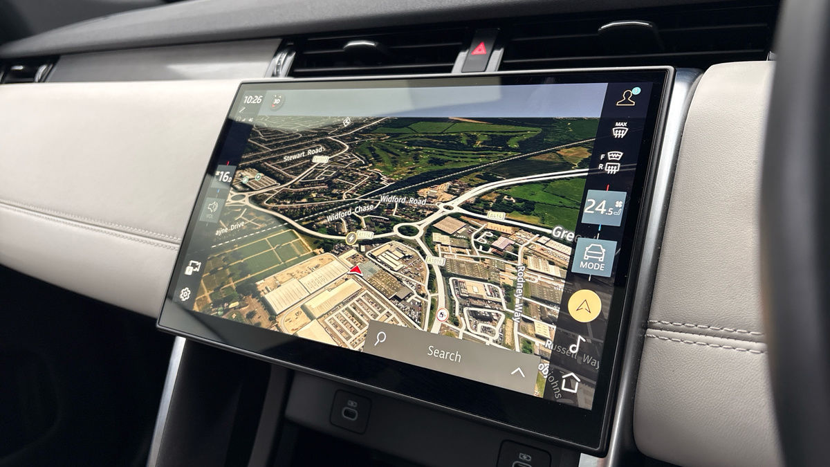 Land Rover Discovery Sport Image 17