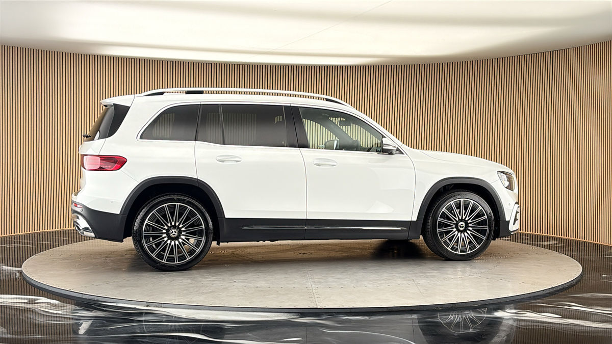 More views of Mercedes-Benz GLB