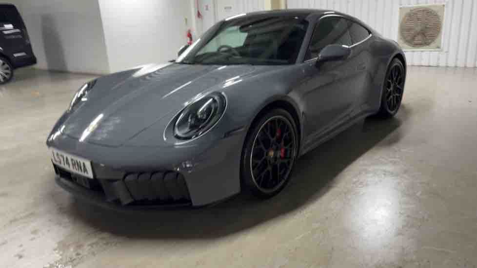 More views of Porsche 911